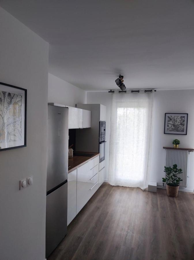 Proche De Paris T3 Tout Confort Courcouronnes Екстериор снимка